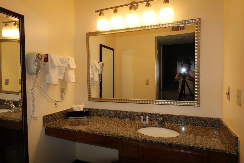 Fairbridge Inn & Suites - Akron Copley Township - West Eksteriør bilde