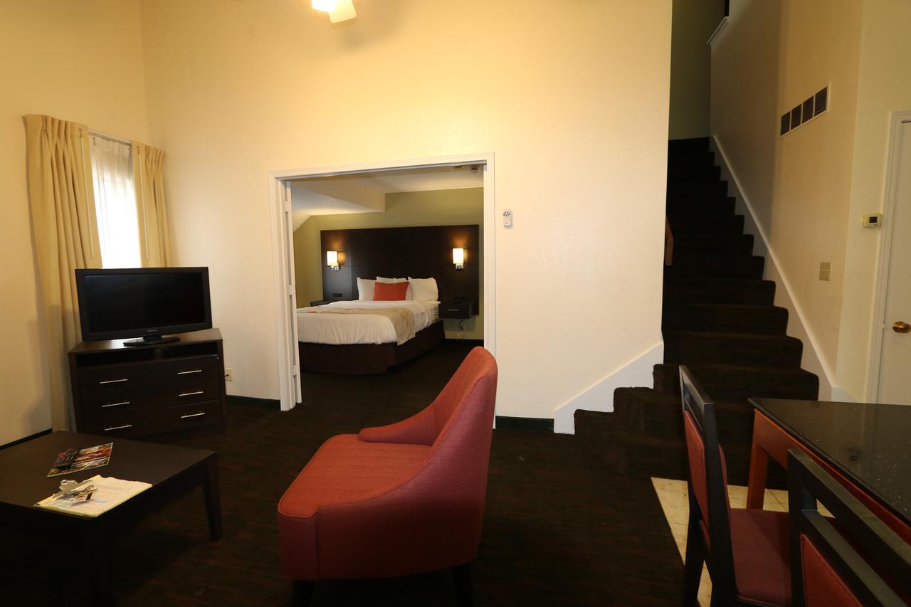 Fairbridge Inn & Suites - Akron Copley Township - West Eksteriør bilde