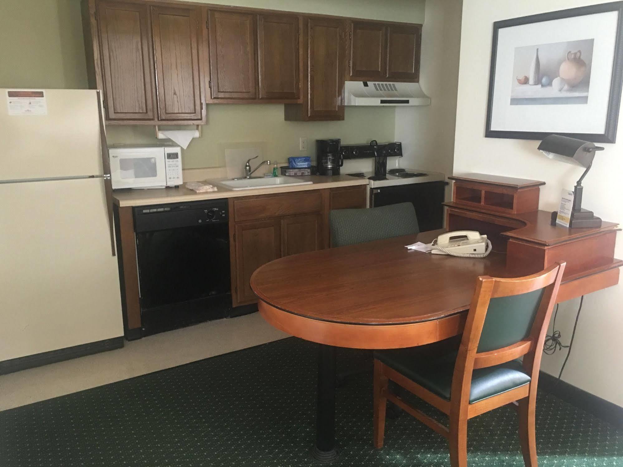Fairbridge Inn & Suites - Akron Copley Township - West Eksteriør bilde